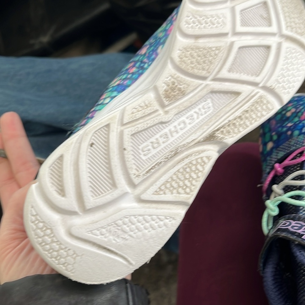 Girls Skechers Sport Sneakers - Size 3 -Velcro Athletic Shoes with Elastic Laces - Picture 8 of 8